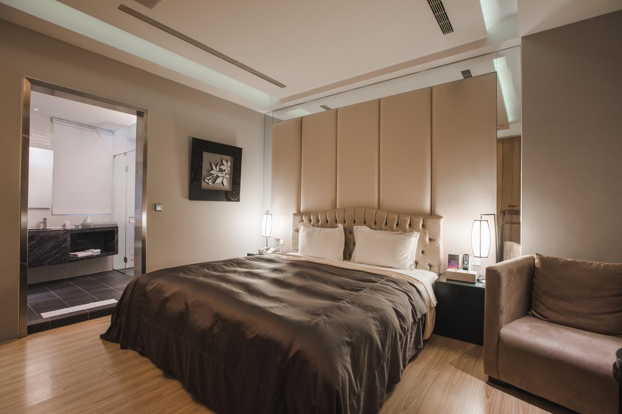 Motel Stars Taichung Extérieur photo