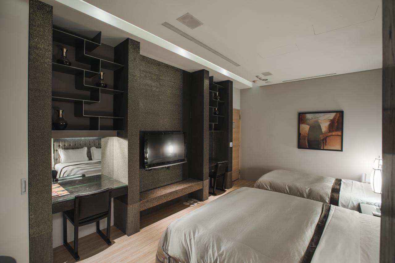 Motel Stars Taichung Extérieur photo
