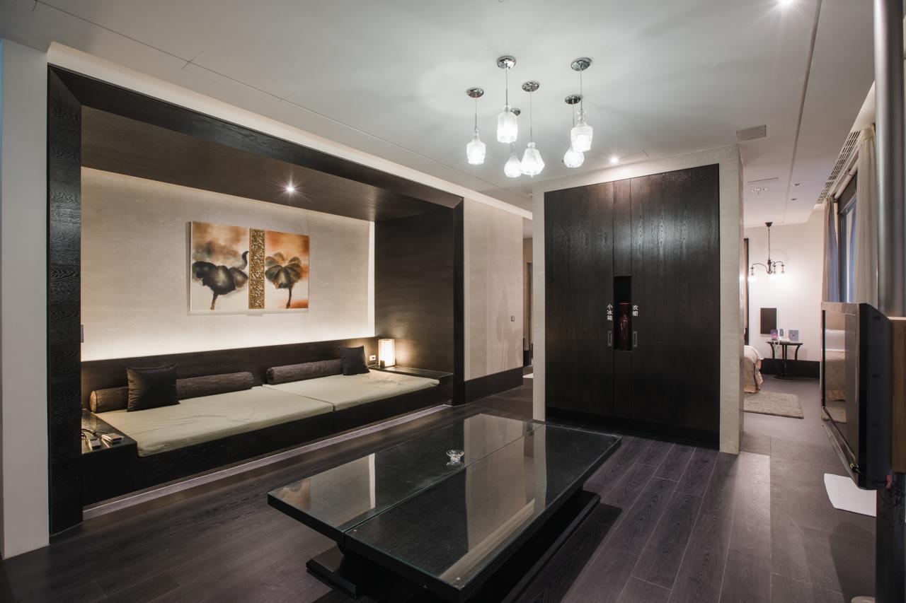 Motel Stars Taichung Extérieur photo